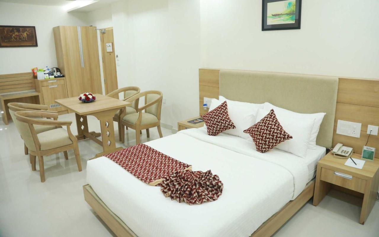 Hotel Anjali Park Kottayam Zewnętrze zdjęcie