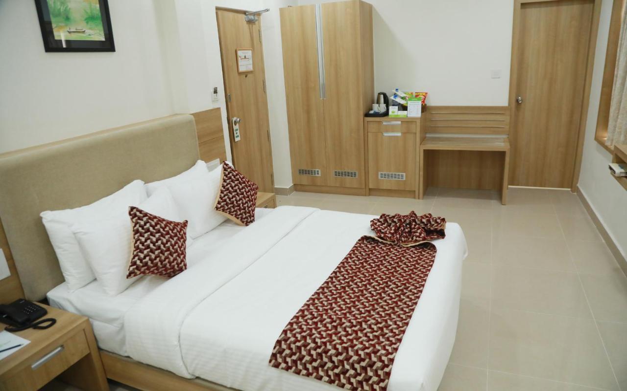 Hotel Anjali Park Kottayam Zewnętrze zdjęcie