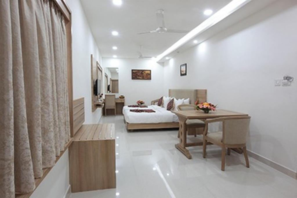 Hotel Anjali Park Kottayam Zewnętrze zdjęcie